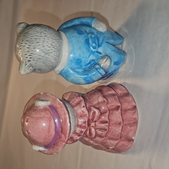 Cat Salt and Pepper Shakers - Picture 3 of 7